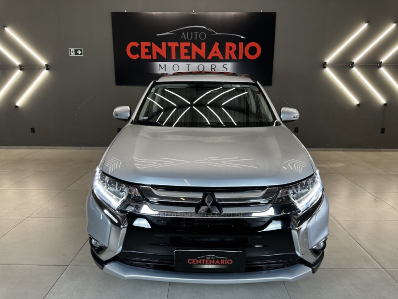 OUTLANDER 3.0 GT 4X4 V6 24V GASOLINA 4P AUTOMÁTICO - 2016 - SAPIRANGA