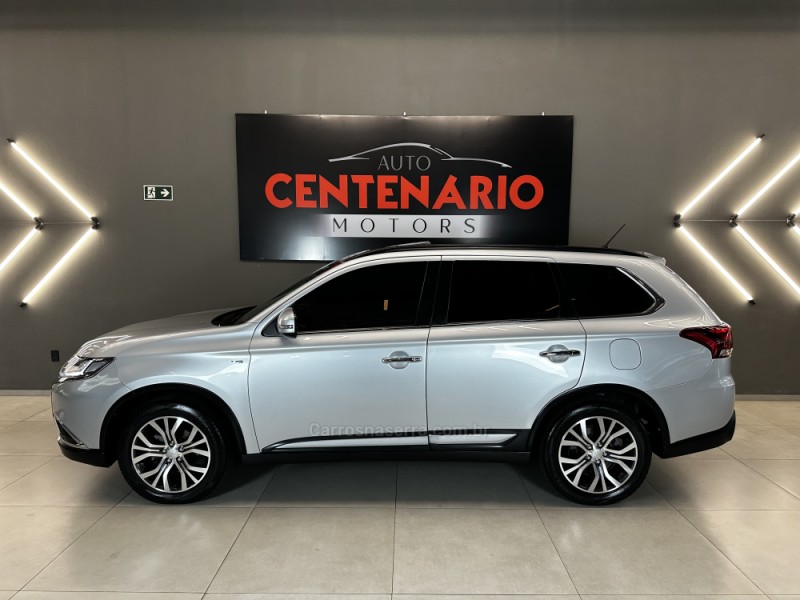 OUTLANDER 3.0 GT 4X4 V6 24V GASOLINA 4P AUTOMÁTICO - 2016 - SAPIRANGA