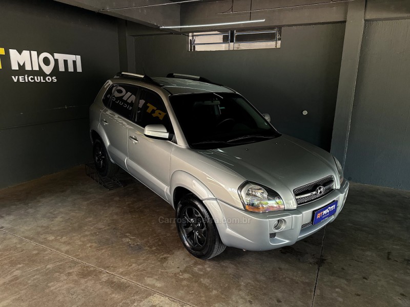 TUCSON 2.0 MPFI GLS 16V 143CV 2WD GASOLINA 4P AUTOMÁTICO - 2009 - MUçUM