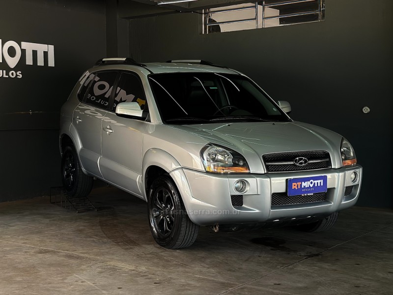 TUCSON 2.0 MPFI GLS 16V 143CV 2WD GASOLINA 4P AUTOMÁTICO - 2009 - MUçUM