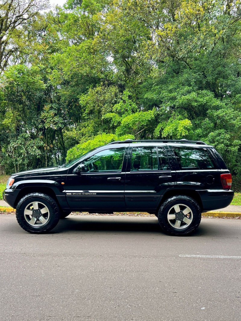 GRAND CHEROKEE 4.7 LIMITED 4X4 V8 16V GASOLINA 4P AUTOMÁTICO - 2004 - BENTO GONçALVES