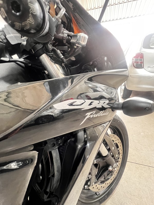 CBR 1000RR FIREBLADE - 2007 - CAXIAS DO SUL