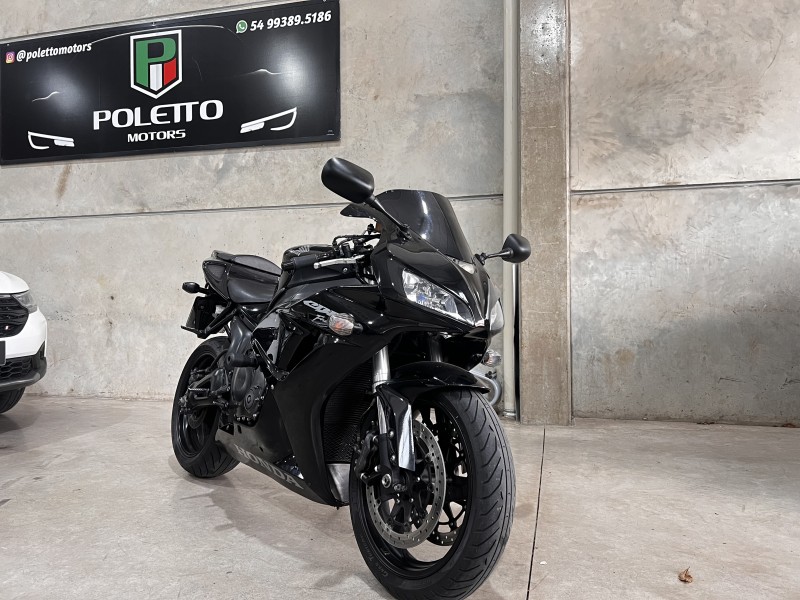 cbr 1000rr fireblade 2007 caxias do sul