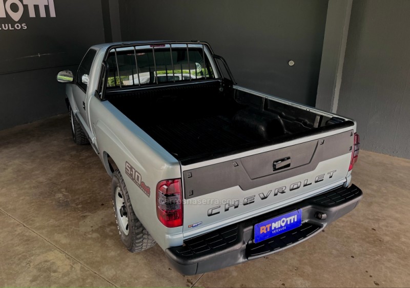 S10 2.8 COLINA 4X4 CS 12V TURBO ELECTRONIC INTERCOOLER DIESEL 2P MANUAL - 2011 - MUçUM