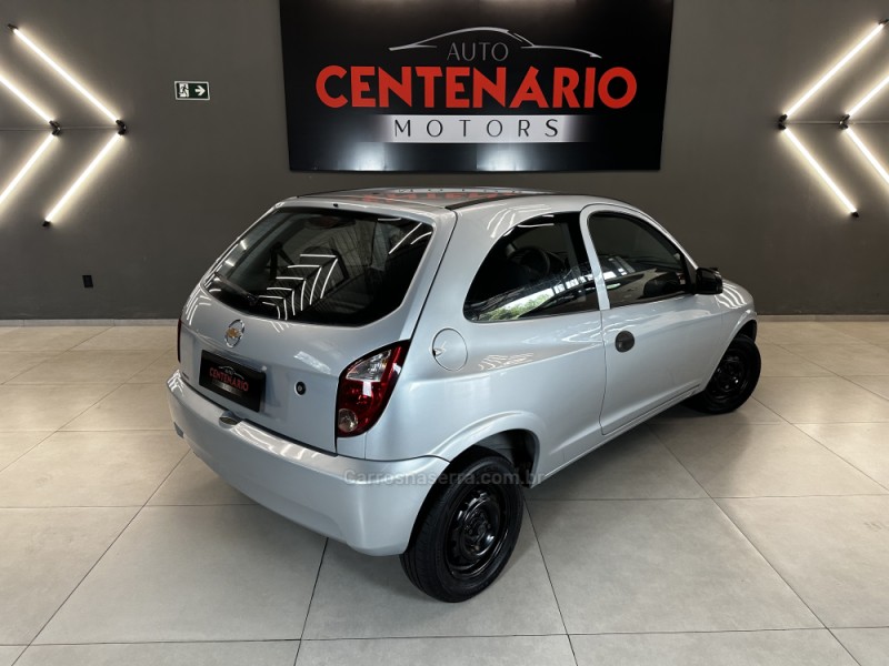 CELTA 1.0 MPFI SPIRIT 8V FLEX 2P MANUAL - 2011 - SAPIRANGA