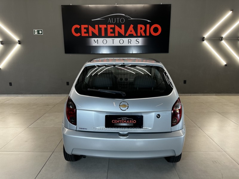 CELTA 1.0 MPFI SPIRIT 8V FLEX 2P MANUAL - 2011 - SAPIRANGA