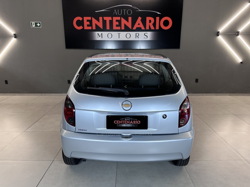 CELTA 1.0 MPFI SPIRIT 8V FLEX 2P MANUAL - 2011 - SAPIRANGA