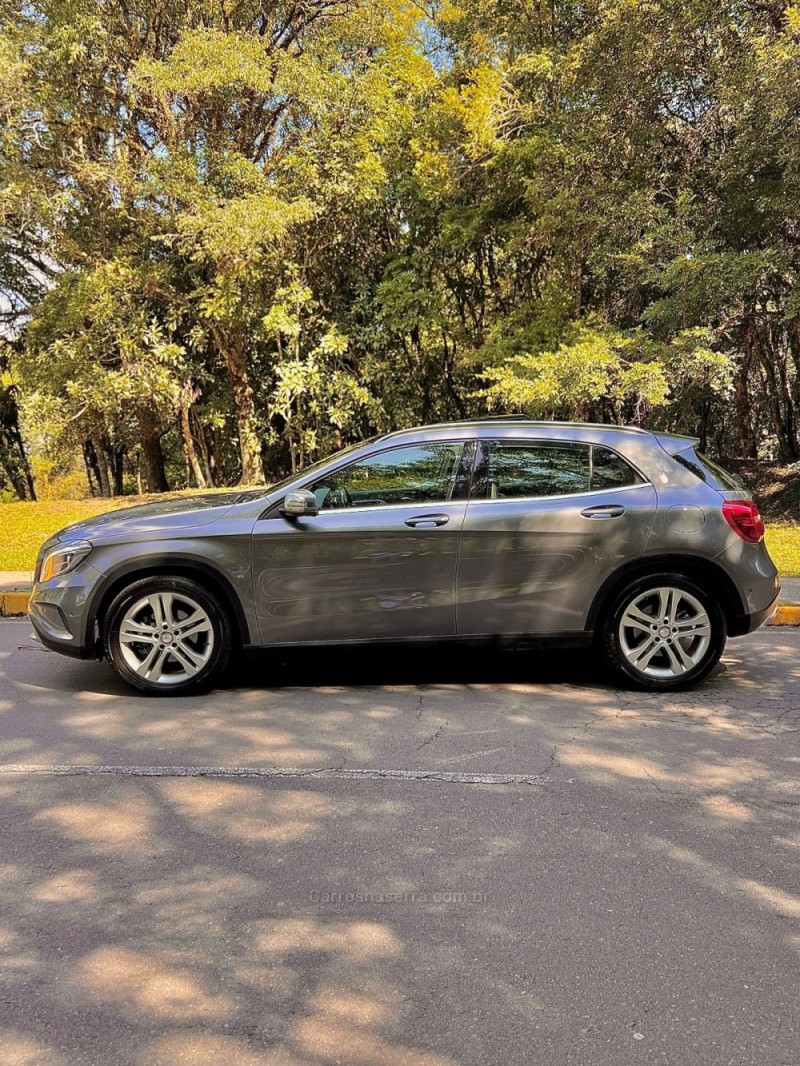 GLA 200 1.6 CGI VISION 16V TURBO GASOLINA 4P AUTOMÁTICO - 2015 - BENTO GONçALVES
