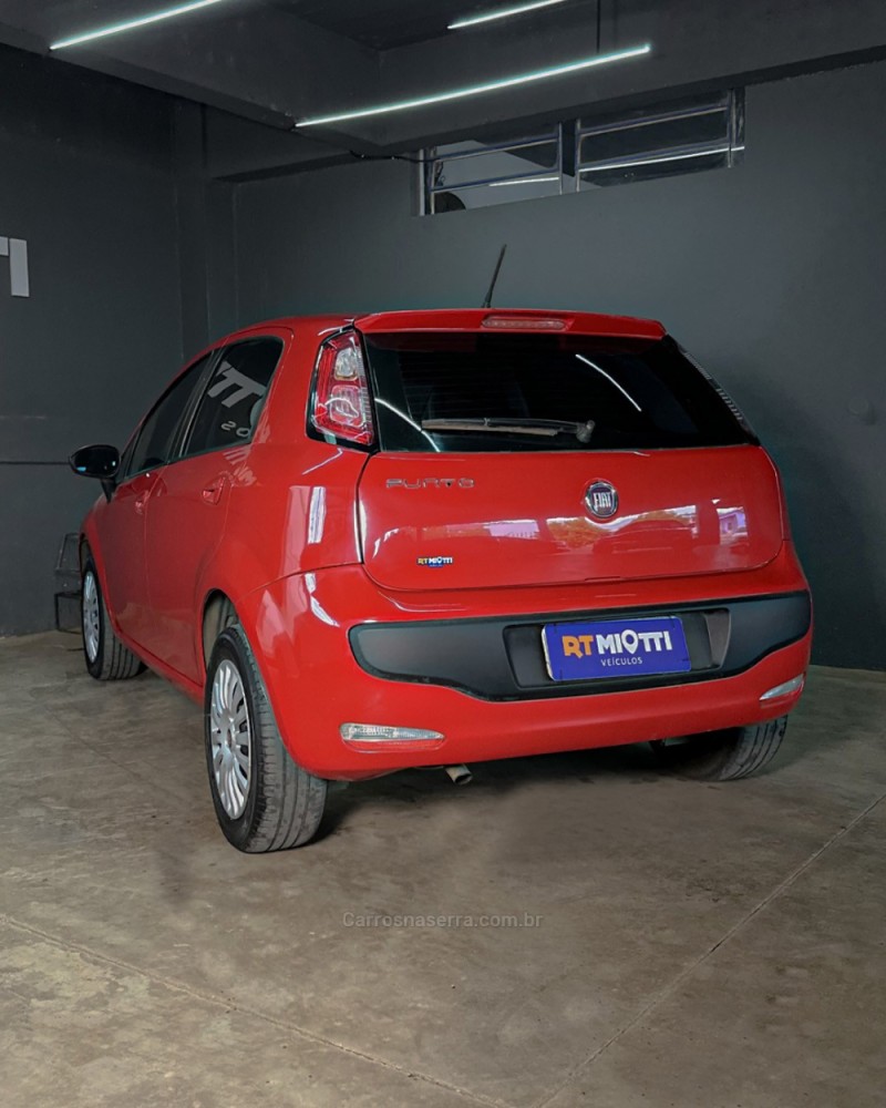 PUNTO 1.4 ATTRACTIVE ITALIA 8V FLEX 4P MANUAL - 2014 - MUçUM