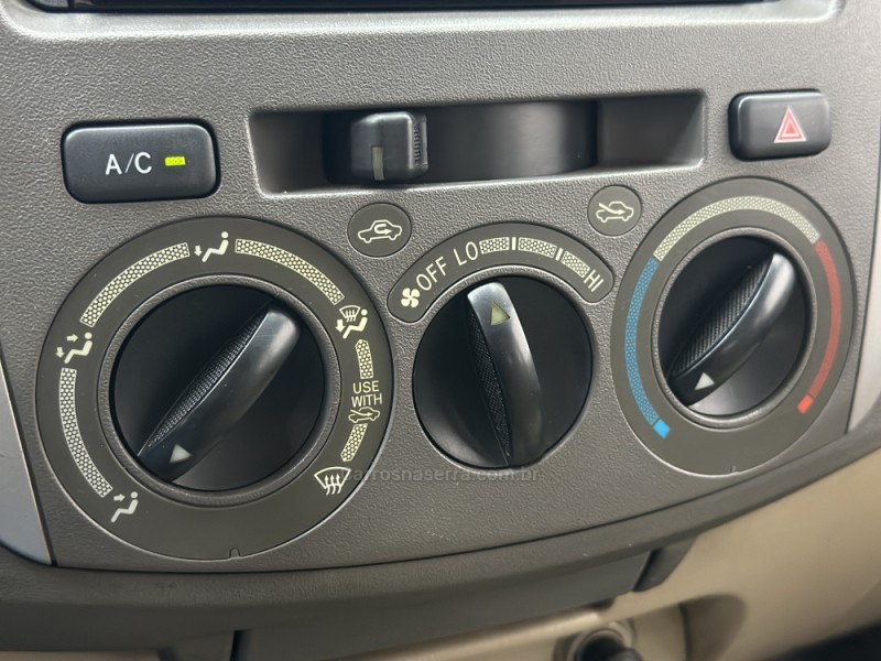 HILUX SW4 2.7 SR 7 LUGARES 4X2 16V FLEX 4P AUTOMÁTICO - 2010 - SANTA CRUZ DO SUL