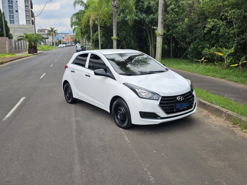 HB20 1.0 COMFORT 12V FLEX 4P MANUAL - 2017 - CAMPO BOM