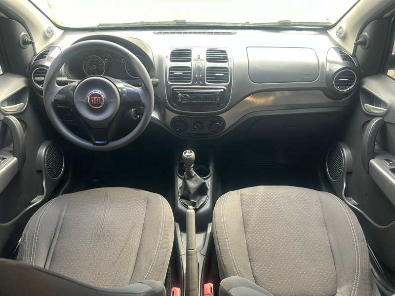 GRAND SIENA 1.4 MPI ATTRACTIVE 8V FLEX 4P MANUAL - 2013 - TRêS COROAS