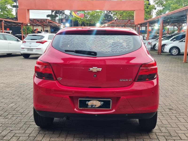 ONIX 1.4 MPFI LT 8V FLEX 4P AUTOMÁTICO - 2015 - CANELA