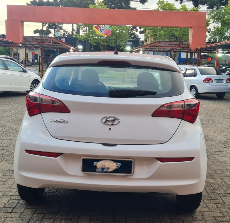 HB20 1.0 COMFORT 12V FLEX 4P MANUAL - 2017 - CANELA