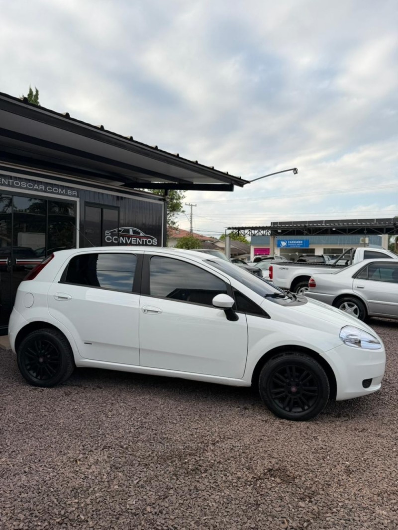 PUNTO 1.4 ATTRACTIVE 8V FLEX 4P MANUAL - 2011 - LAJEADO