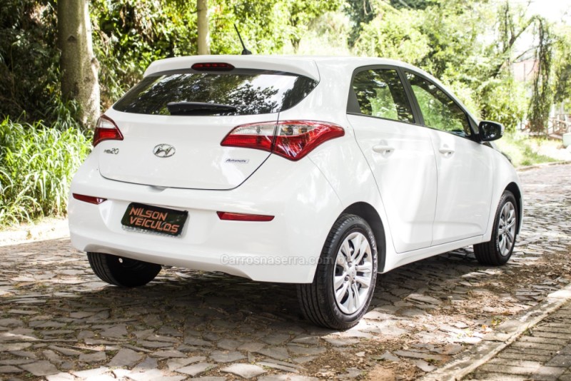 HB20 1.6 COMFORT PLUS 16V FLEX 4P AUTOMÁTICO - 2016 - NOVO HAMBURGO