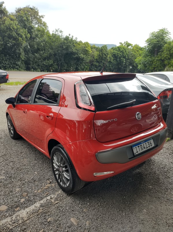 PUNTO 1.6 ESSENCE 16V FLEX 4P MANUAL - 2013 - VALE REAL