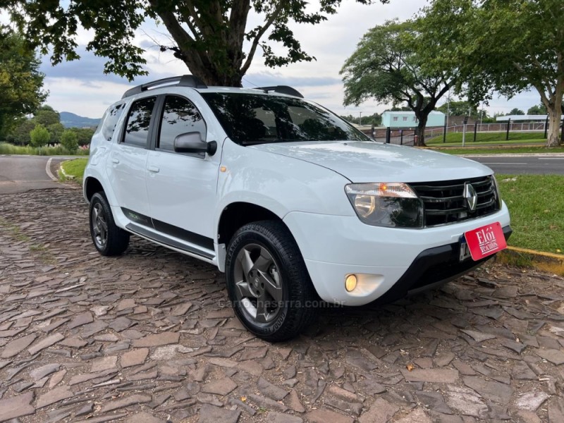 DUSTER 2.0 TECH ROAD 4X2 16V FLEX 4P AUTOMÁTICO - 2014 - DOIS IRMãOS