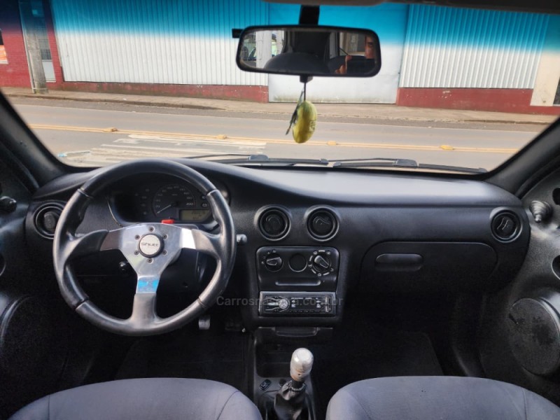 CELTA 1.0 MPFI 8V GASOLINA 4P MANUAL - 2003 - VACARIA