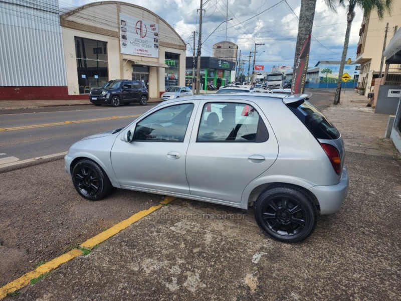 CELTA 1.0 MPFI 8V GASOLINA 4P MANUAL - 2003 - VACARIA