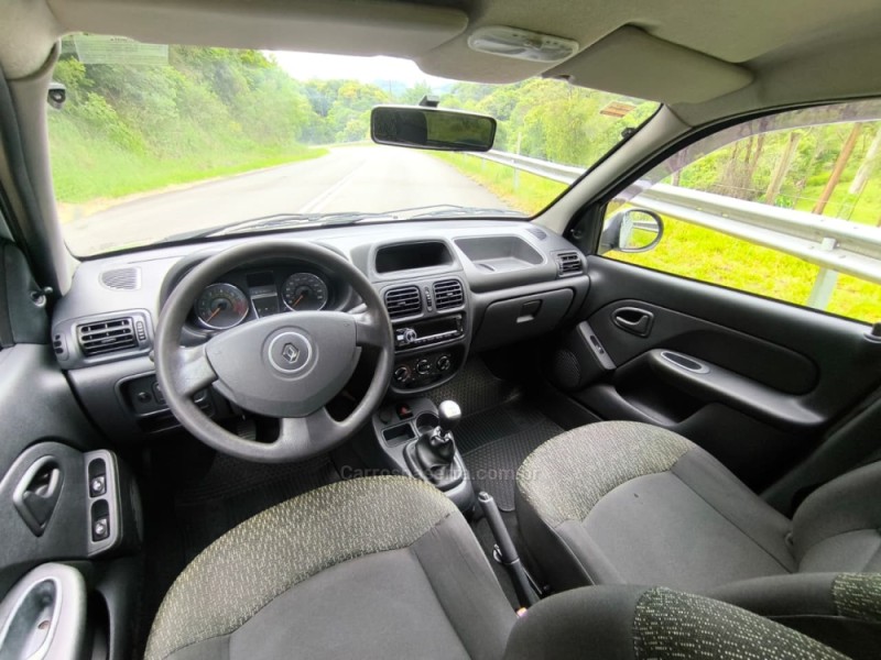 CLIO 1.0 EXPRESSION 16V FLEX 4P MANUAL - 2014 - CAXIAS DO SUL