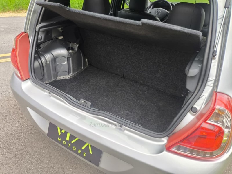 CLIO 1.0 EXPRESSION 16V FLEX 4P MANUAL - 2014 - CAXIAS DO SUL