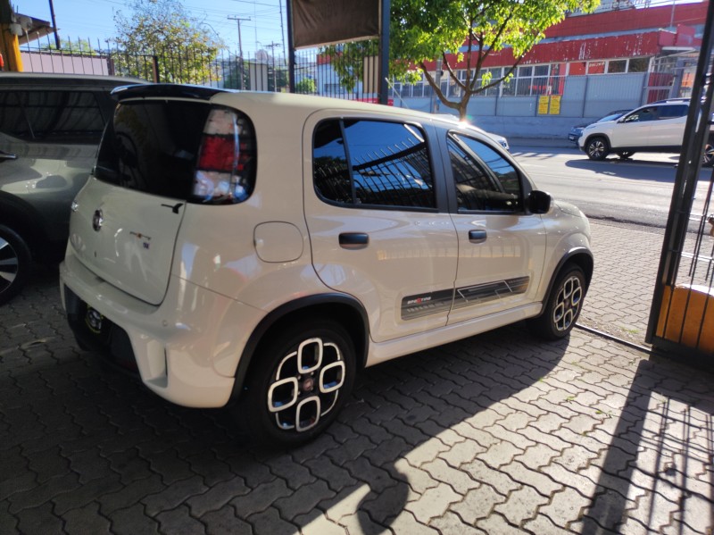 UNO 1.4 EVO SPORTING 8V FLEX 4P AUTOMATIZADO - 2015 - CAXIAS DO SUL