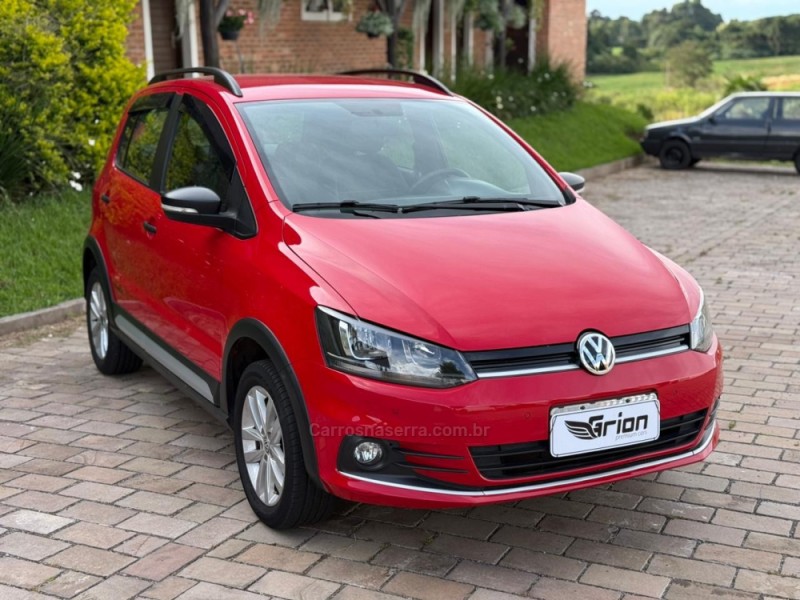 FOX 1.0 MPI TRACK 12V FLEX 4P MANUAL - 2017 - VACARIA