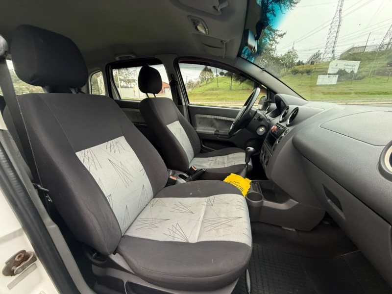 FIESTA 1.0 EDGE 8V GASOLINA 4P MANUAL - 2003 - FARROUPILHA