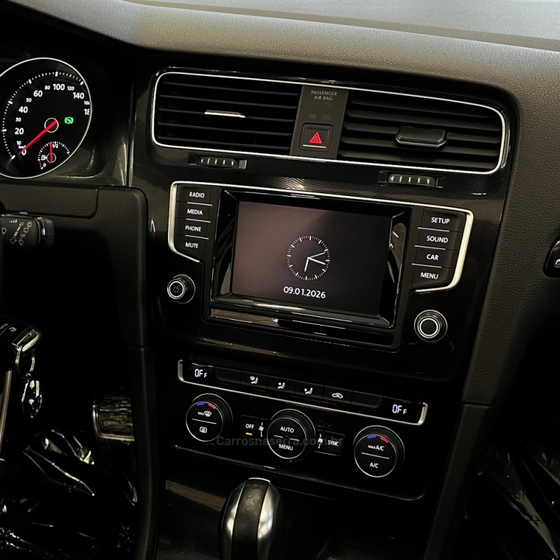 GOLF 2.0 TSI GTI 16V TURBO GASOLINA 4P AUTOMÁTICO - 2014 - VACARIA