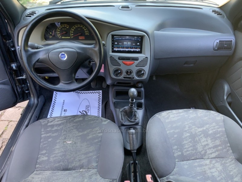 PALIO 1.8 MPI ADVENTURE WEEKEND 8V GASOLINA 4P MANUAL - 2003 - GUAPORé