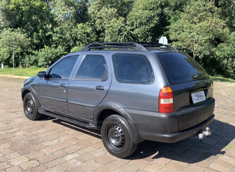 PALIO 1.8 MPI ADVENTURE WEEKEND 8V GASOLINA 4P MANUAL - 2003 - GUAPORé