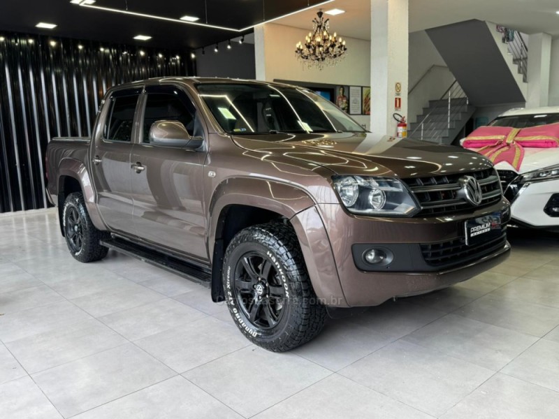 amarok 2.0 trendline 4x4 cd 16v turbo intercooler diesel 4p automatico 2014 dois irmaos