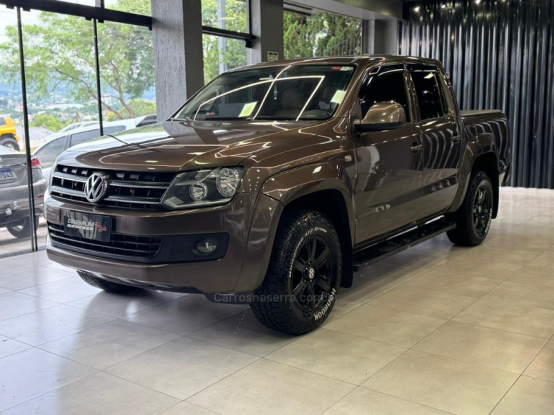 AMAROK 2.0 TRENDLINE 4X4 CD 16V TURBO INTERCOOLER DIESEL 4P AUTOMÁTICO - 2014 - DOIS IRMãOS