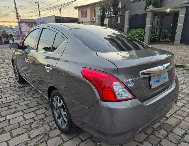 VERSA 1.6 16V SL FLEXSTART FLEX 4P AUTOMÁTICO - 2017 - CAXIAS DO SUL