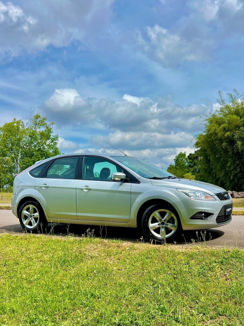 focus 2.0 glx 16v gasolina 4p automatico 2012 bento goncalves