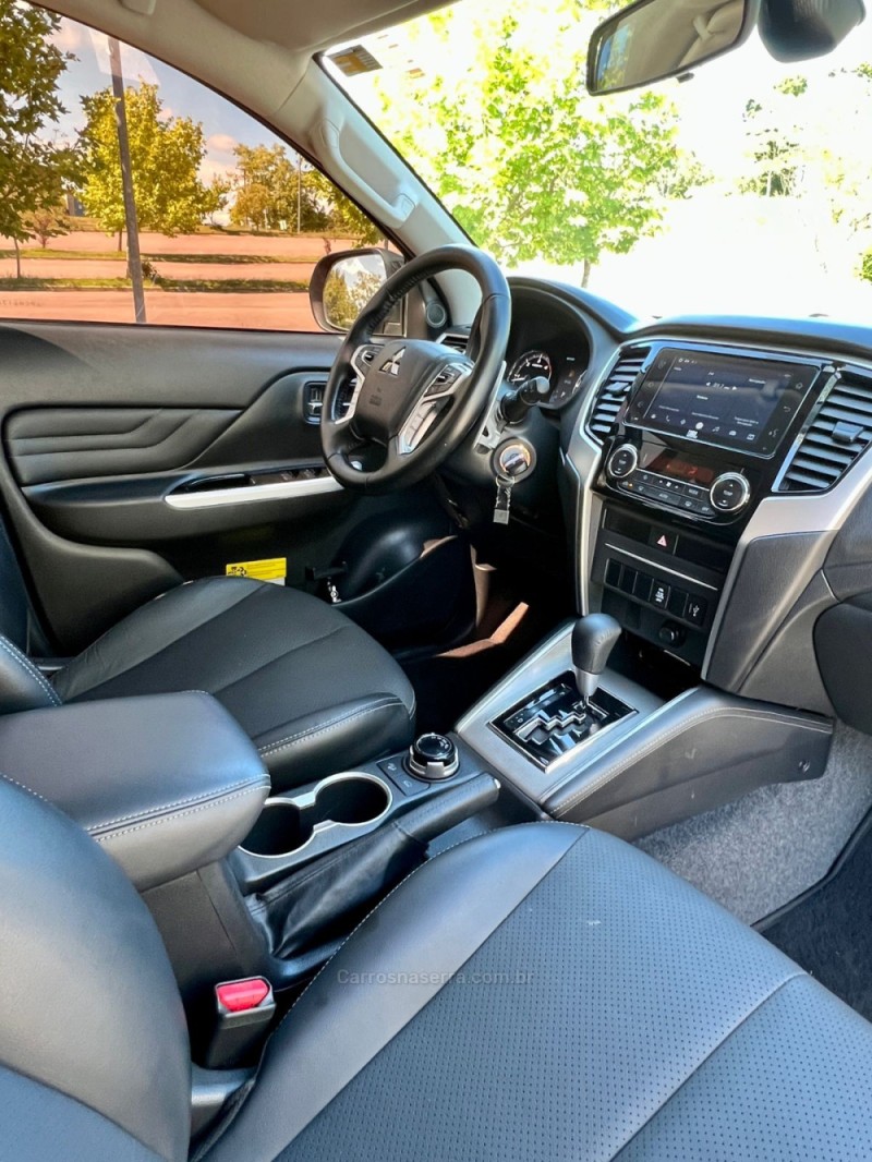 L200 TRITON 2.4 16V TURBO DIESEL SPORT HPE CD 4P 4X4 AUTOMÁTICO - 2023 - BENTO GONçALVES