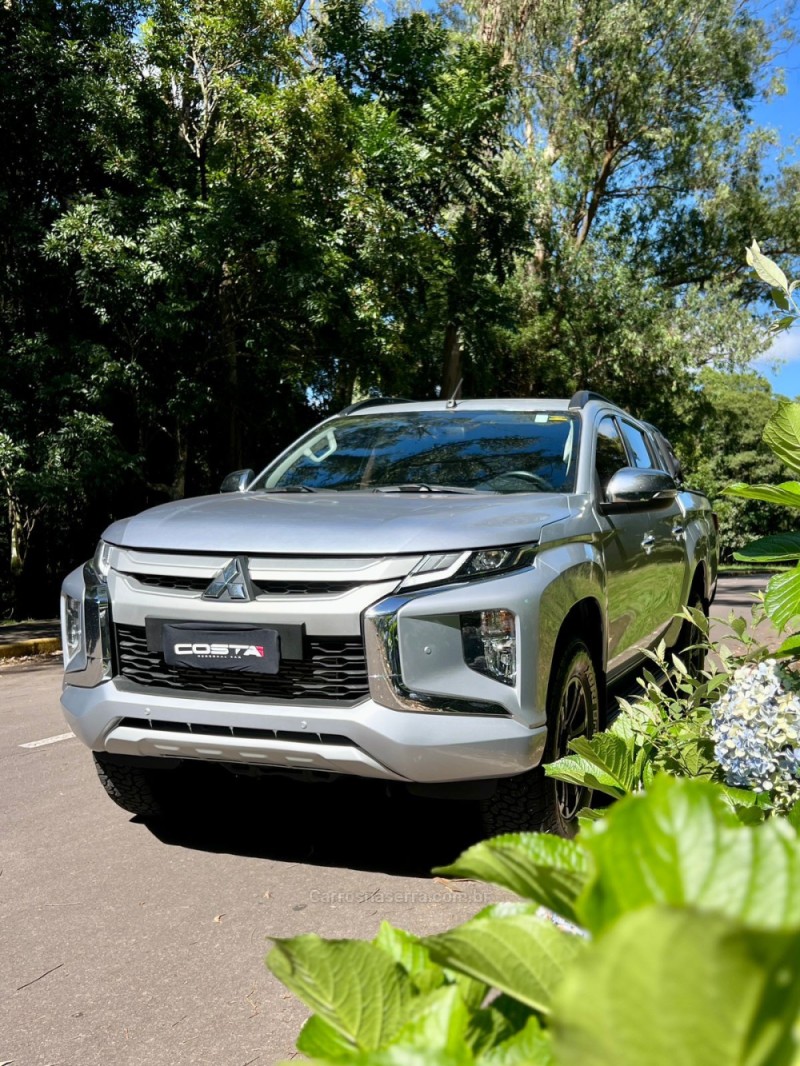 L200 TRITON 2.4 16V TURBO DIESEL SPORT HPE CD 4P 4X4 AUTOMÁTICO - 2023 - BENTO GONçALVES