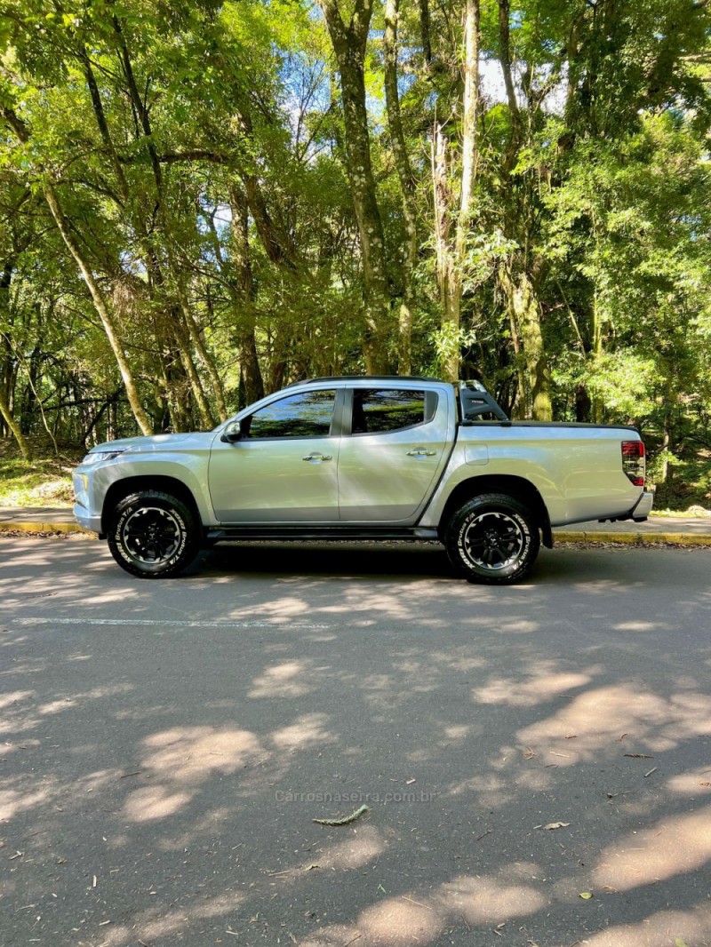 L200 TRITON 2.4 16V TURBO DIESEL SPORT HPE CD 4P 4X4 AUTOMÁTICO - 2023 - BENTO GONçALVES