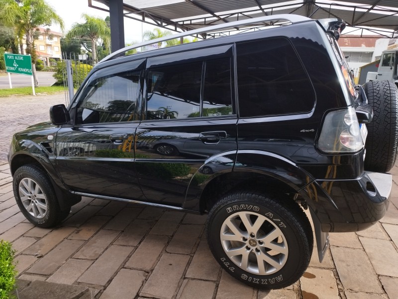 PAJERO TR4 2.0 4X4 16V FLEX 4P MANUAL - 2011 - VERANóPOLIS
