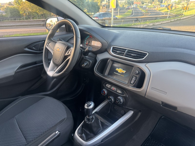 ONIX 1.4 MPFI LT 8V FLEX 4P MANUAL - 2018 - DOIS IRMãOS