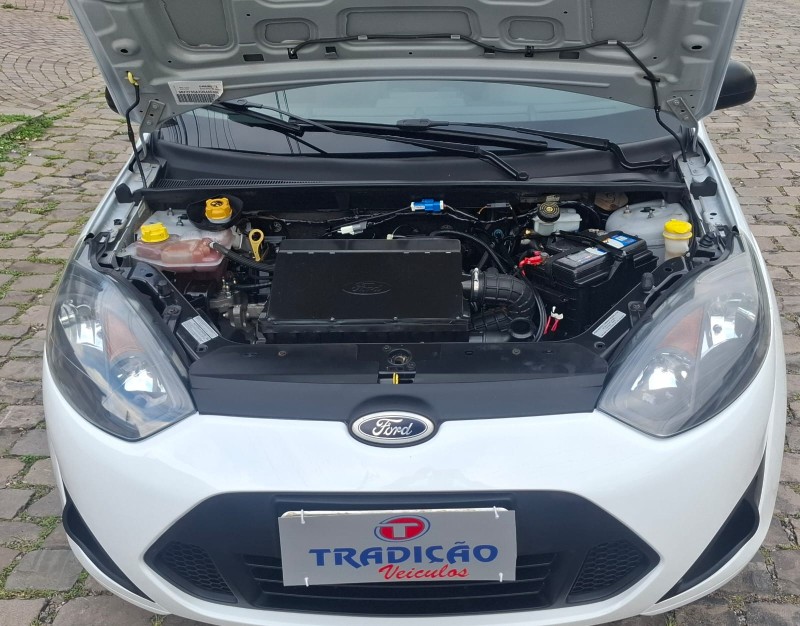 FIESTA 1.0 ROCAM HATCH 8V FLEX 4P MANUAL - 2013 - CAXIAS DO SUL