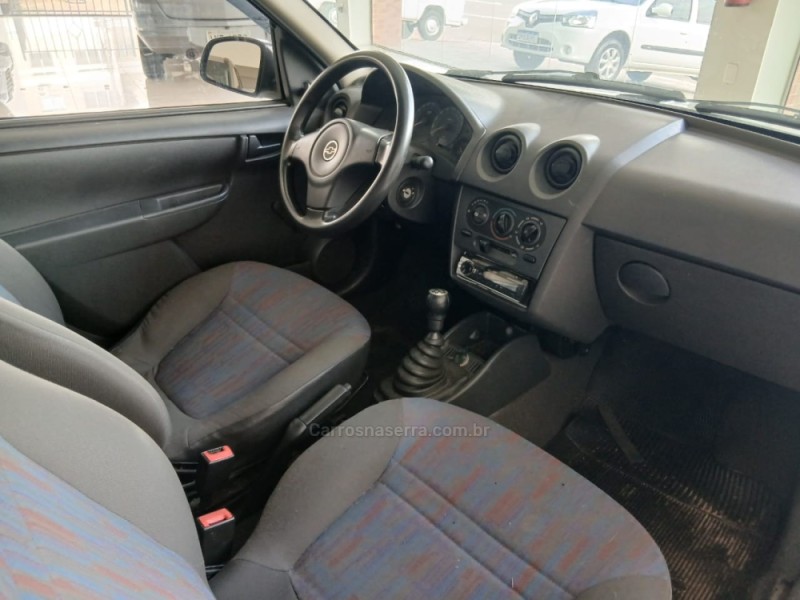 CELTA 1.0 MPFI LIFE 8V FLEX 2P MANUAL - 2010 - NOVA PETRóPOLIS