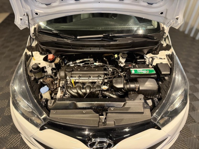 HB20 1.6 COMFORT PLUS 16V FLEX 4P MANUAL - 2013 - FARROUPILHA