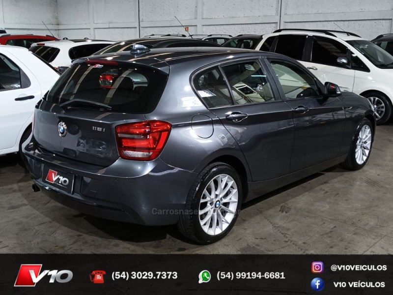 118I 1.6 URBAN LINE 16V TURBO GASOLINA 4P AUTOMÁTICO - 2014 - CAXIAS DO SUL