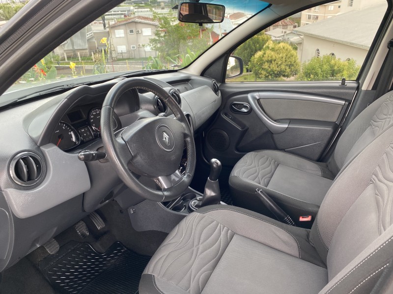 DUSTER 1.6 DYNAMIQUE 4X2 16V FLEX 4P MANUAL - 2013 - CARLOS BARBOSA