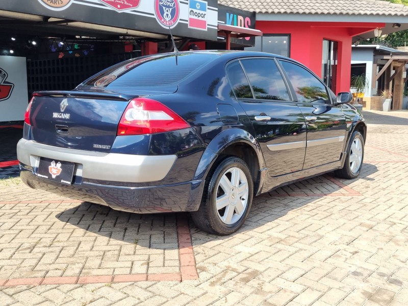 MÉGANE 1.6 DYNAMIQUE 16V FLEX 4P MANUAL - 2007 - TEUTôNIA