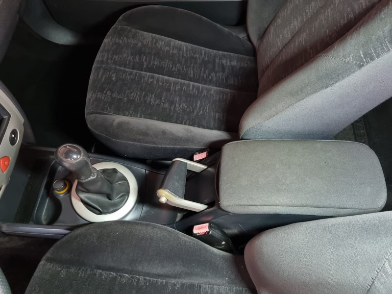 MÉGANE 1.6 DYNAMIQUE 16V FLEX 4P MANUAL - 2007 - TEUTôNIA