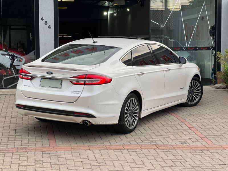 FUSION 2.0 TITANIUM PLUS 16V HÍBRIDO 4P AUTOMÁTICO - 2017 - SAPUCAIA DO SUL