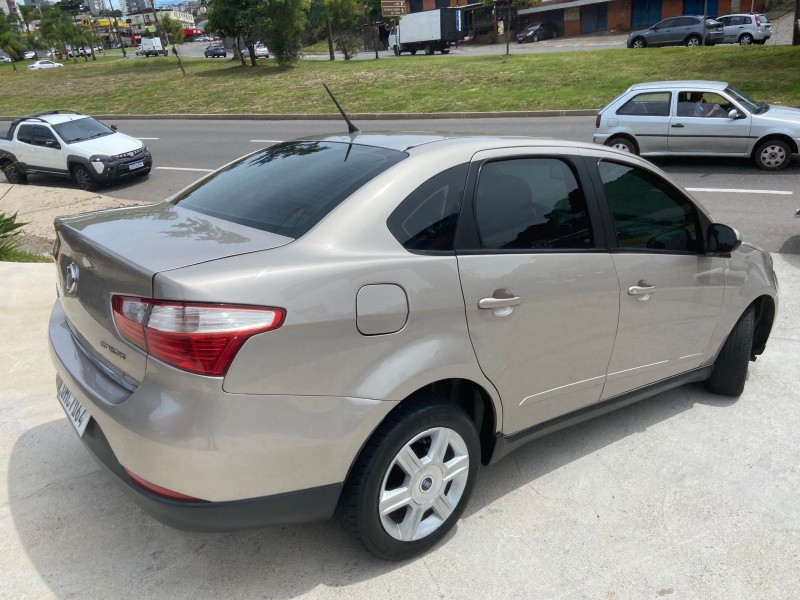 GRAND SIENA 1.4 MPI ATTRACTIVE 8V FLEX 4P MANUAL - 2014 - CAXIAS DO SUL